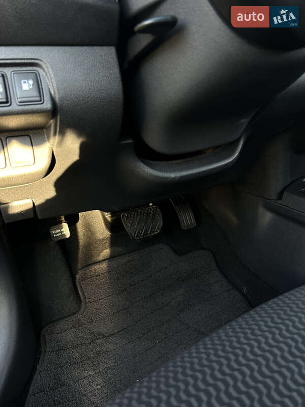 Хэтчбек Nissan Leaf 2015 в Белой Церкви фото 29 Хэтчбек Nissan Leaf 2015 в Белой Церкви