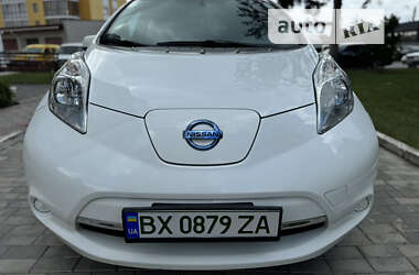 Хэтчбек Nissan Leaf 2014 в Каменец-Подольском