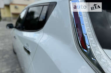 Хэтчбек Nissan Leaf 2014 в Каменец-Подольском