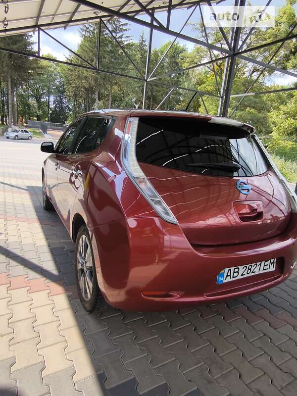 Хэтчбек Nissan Leaf 2015 в Виннице фото 14 Хэтчбек Nissan Leaf 2015 в Виннице