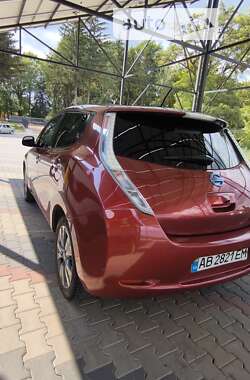 Хэтчбек Nissan Leaf 2015 в 
