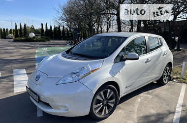 Хэтчбек Nissan Leaf 2015 в Киеве