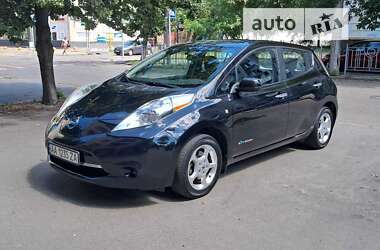 Хэтчбек Nissan Leaf 2015 в Василькове