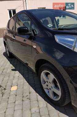 Хэтчбек Nissan Leaf 2012 в Шаргороде