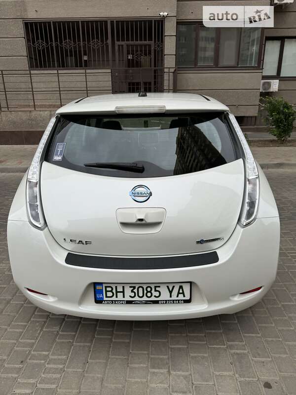 Хэтчбек Nissan Leaf 2016 в Одессе