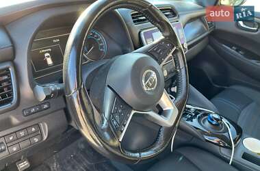 Хетчбек Nissan Leaf 2020 в 