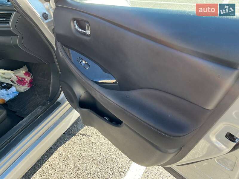 Хетчбек Nissan Leaf 2020 в Вінниці