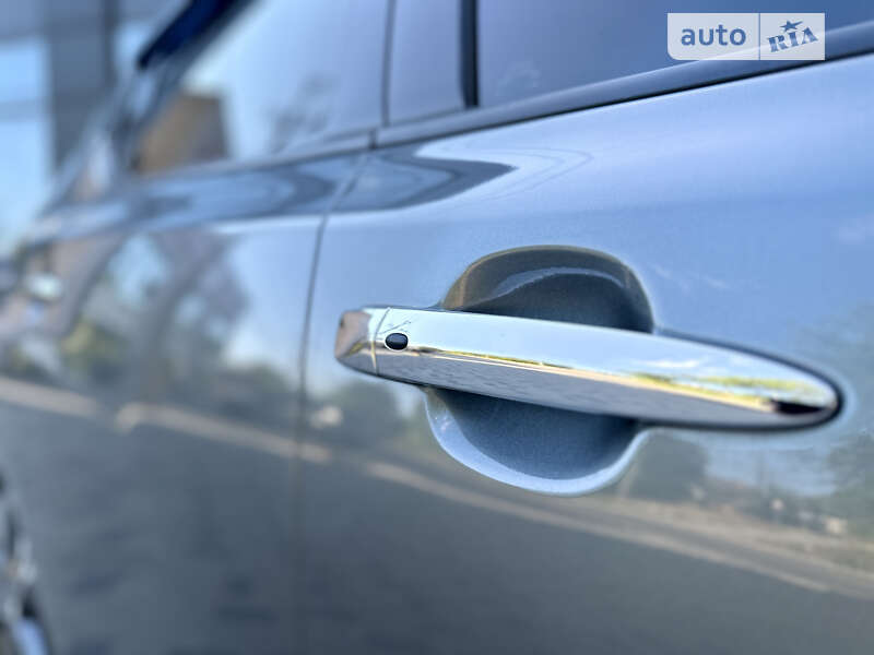 Хетчбек Nissan Leaf 2019 в Одесі