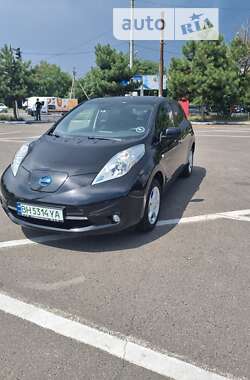 Хетчбек Nissan Leaf 2015 в Одесі