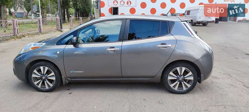 Хетчбек Nissan Leaf 2016 в Одесі фото 13 Хетчбек Nissan Leaf 2016 в Одесі