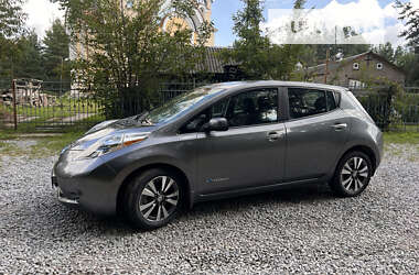 Хэтчбек Nissan Leaf 2014 в Львове