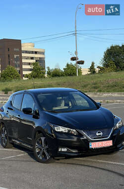 Хэтчбек Nissan Leaf 2019 в Киеве