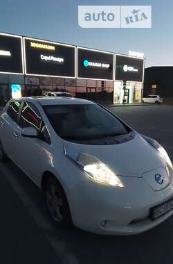 Хетчбек Nissan Leaf 2011 в Львові