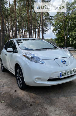 Хетчбек Nissan Leaf 2015 в Житомирі