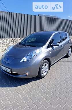 Хетчбек Nissan Leaf 2015 в Тернополі