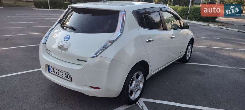 Хэтчбек Nissan Leaf 2012 в Черкассах