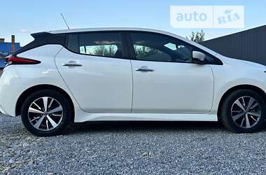 Хетчбек Nissan Leaf 2021 в Одесі