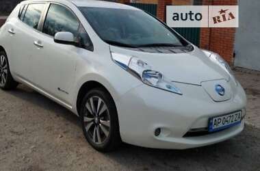 Хетчбек Nissan Leaf 2015 в Запоріжжі