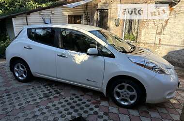 Хэтчбек Nissan Leaf 2013 в Днепре