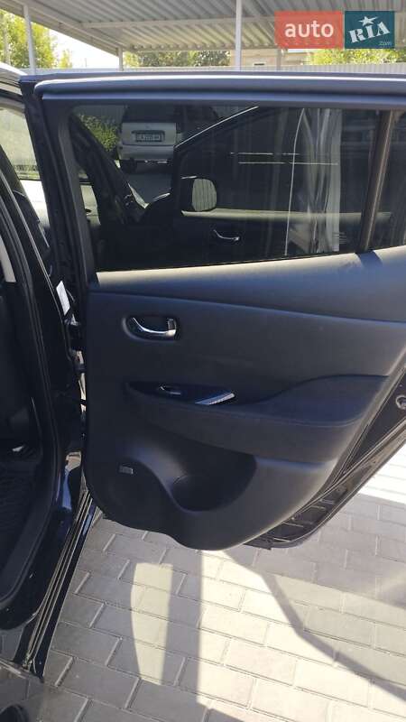Хетчбек Nissan Leaf 2014 в Тальному фото 5 Хетчбек Nissan Leaf 2014 в Тальному