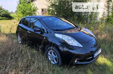 Хэтчбек Nissan Leaf 2014 в Черновцах