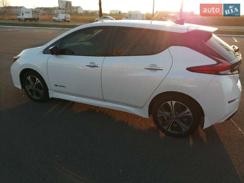 Хэтчбек Nissan Leaf 2019 в Луцке