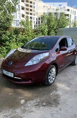 Хэтчбек Nissan Leaf 2017 в Львове