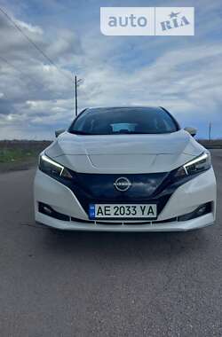 Хэтчбек Nissan Leaf 2022 в Днепре