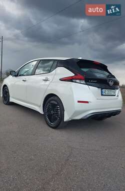 Хэтчбек Nissan Leaf 2022 в Днепре