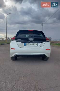 Хэтчбек Nissan Leaf 2022 в Днепре