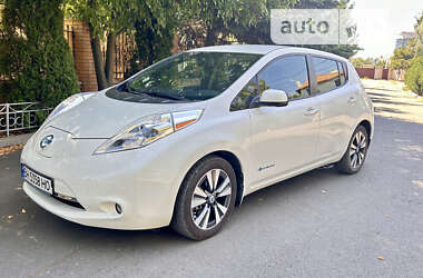 Хетчбек Nissan Leaf 2013 в Одесі