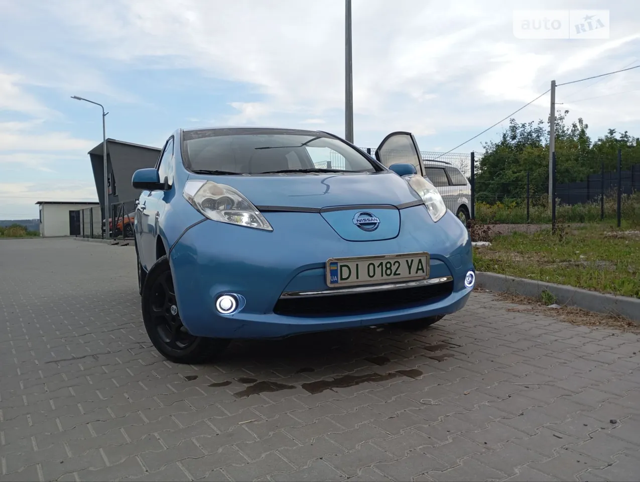 2011 Nissan Leaf - мініатюра 27