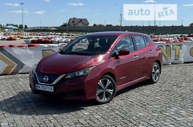 Хэтчбек Nissan Leaf 2018 в Дубно