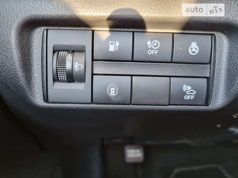 Хэтчбек Nissan Leaf 2018 в Киеве фото 8 Хэтчбек Nissan Leaf 2018 в Киеве