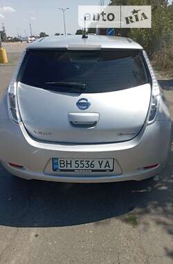 Хэтчбек Nissan Leaf 2013 в Одессе