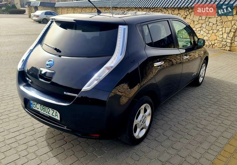Хетчбек Nissan Leaf 2011 в Львові