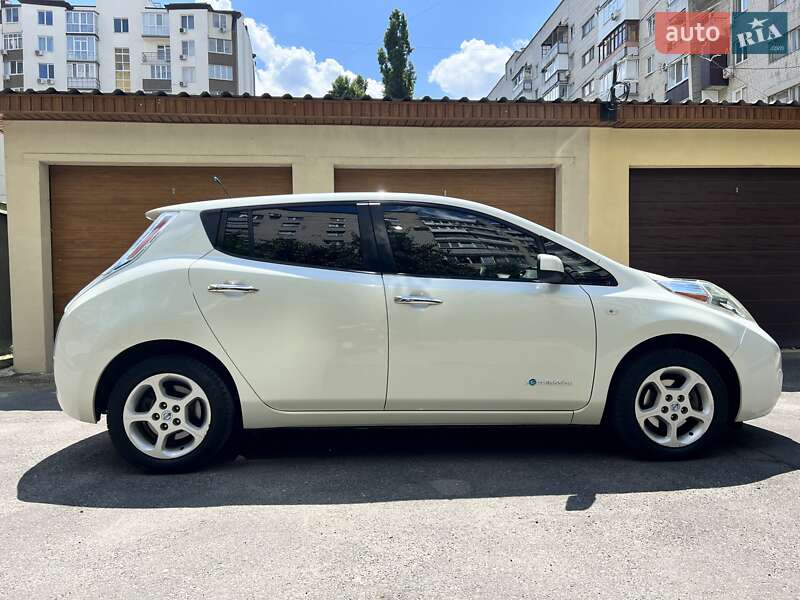 Хетчбек Nissan Leaf 2011 в Харкові