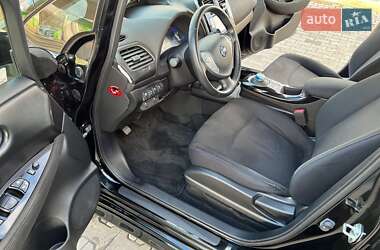 Хэтчбек Nissan Leaf 2016 в 