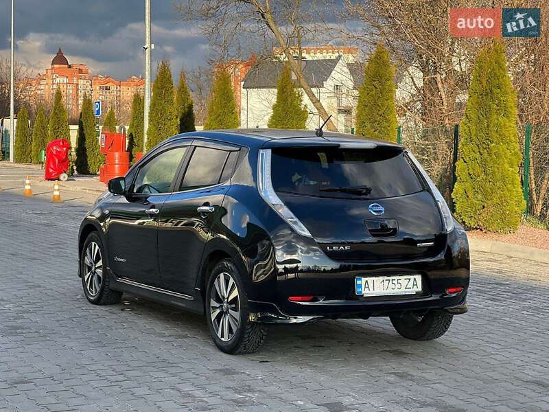 Хетчбек Nissan Leaf 2016 в Борисполі