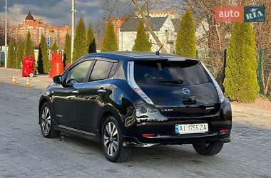 Хэтчбек Nissan Leaf 2016 в 