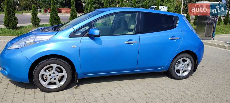 Хэтчбек Nissan Leaf 2012 в Дрогобыче