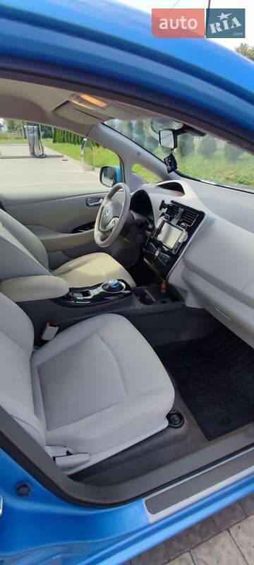 Хэтчбек Nissan Leaf 2012 в Дрогобыче
