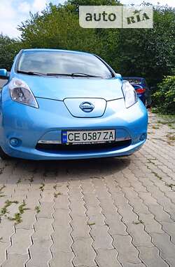 Хэтчбек Nissan Leaf 2015 в Черновцах