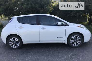 Хэтчбек Nissan Leaf 2013 в Полтаве