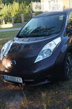 Хетчбек Nissan Leaf 2015 в Києві