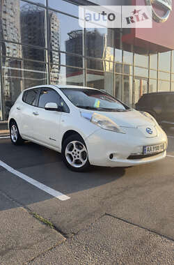 Хэтчбек Nissan Leaf 2014 в Киеве