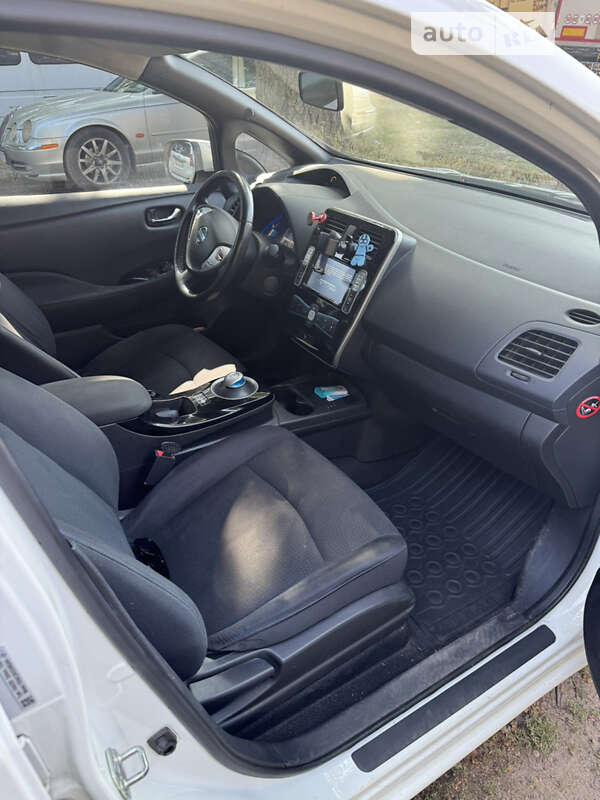Хэтчбек Nissan Leaf 2013 в Киеве фото 8 Хэтчбек Nissan Leaf 2013 в Киеве