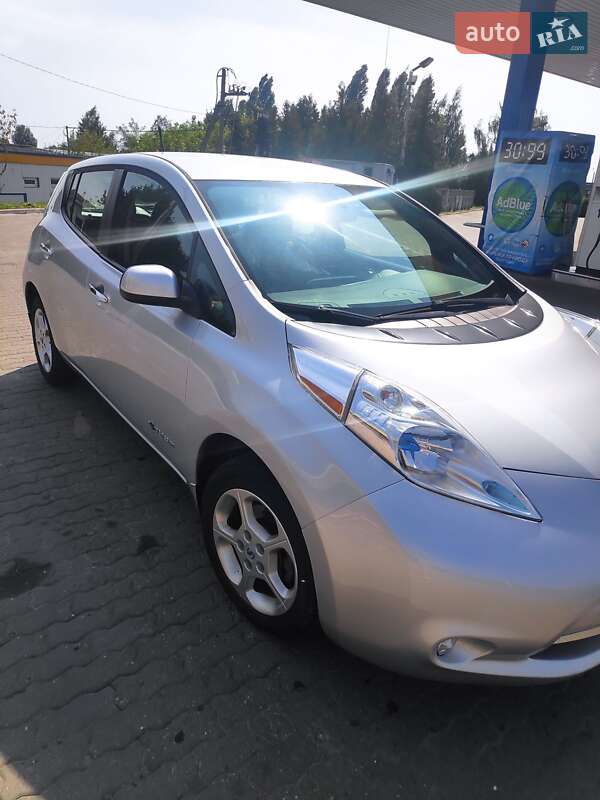 Хэтчбек Nissan Leaf 2013 в Ковеле фото 2 Хэтчбек Nissan Leaf 2013 в Ковеле