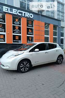 Хетчбек Nissan Leaf 2015 в Рівному