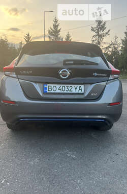 Хэтчбек Nissan Leaf 2022 в Тернополе